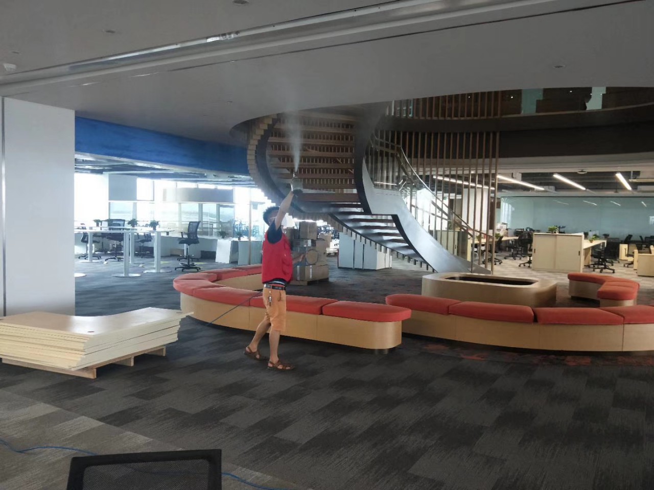 學校除甲醛與空氣凈化器租賃 打造健康學習環境的有效方案